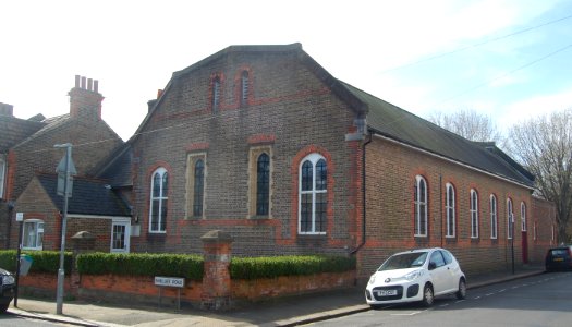 Holy Cross Church, Tamworth Road–Rutland Road, Poets' Corner, Hove (March 2020) (3)