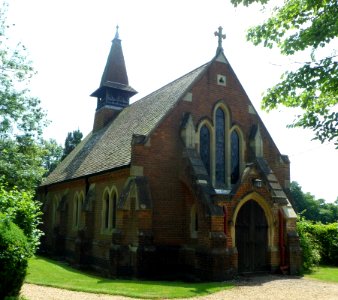 Holy Trinity Church, Ockley Road, Forest Green (July 2013) (3)