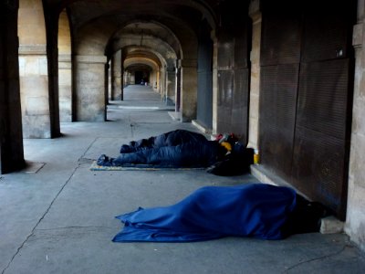 Homeless of Paris, Place des Vosges