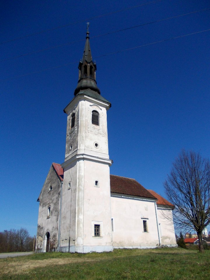 Holy Trinity Church (Podvinje) 03
