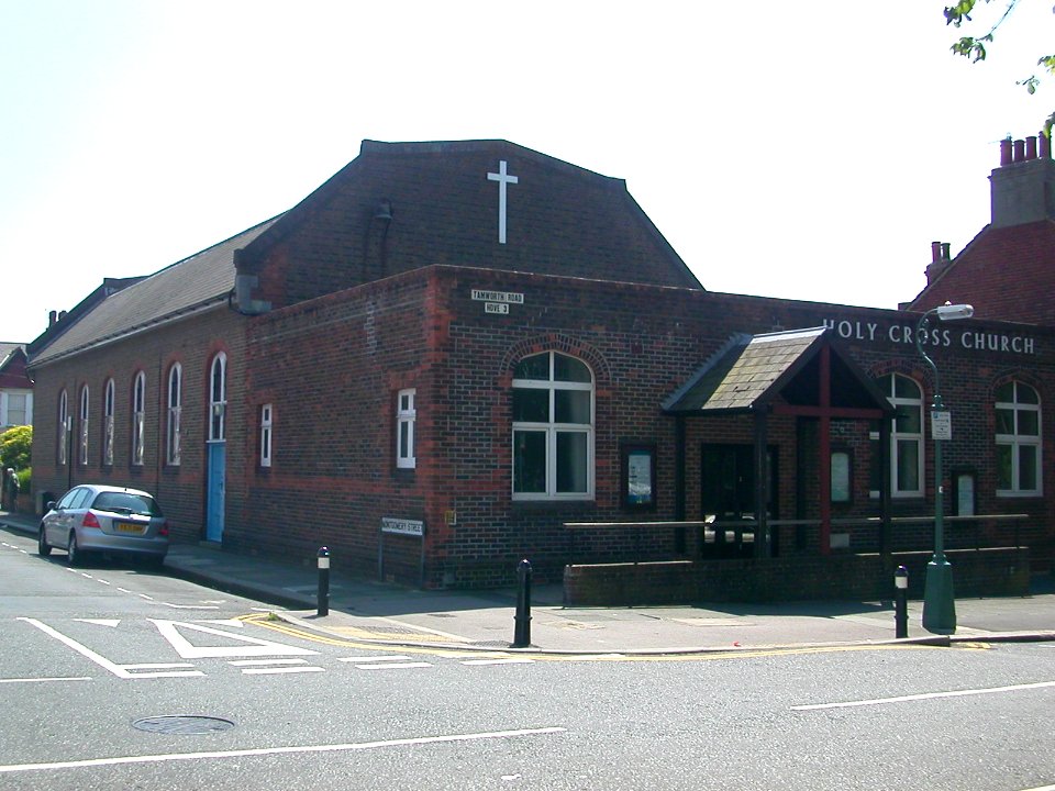 Holy Cross, Tamworth Road, Poets Corner, Hove (June 2007) (2)