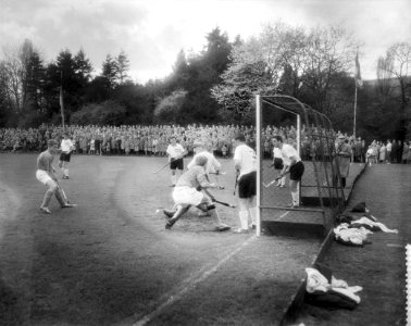 Hockeywedstrijd Duitsland tegen Nederland 2-1 te Essen het eerste Nederlandse do, Bestanddeelnr 910-2914