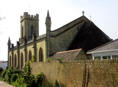 Holy Trinity Church, Trinity Church Lane, Cowes, Isle of Wight (May 2016) (1)
