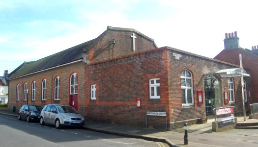 Holy Cross Church, Tamworth Road–Rutland Road, Poets' Corner, Hove (March 2020) (4)