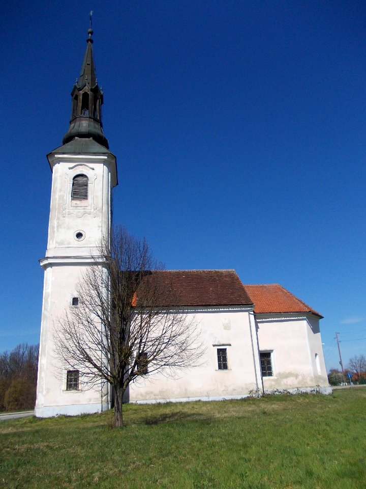 Holy Trinity Church (Podvinje) 05