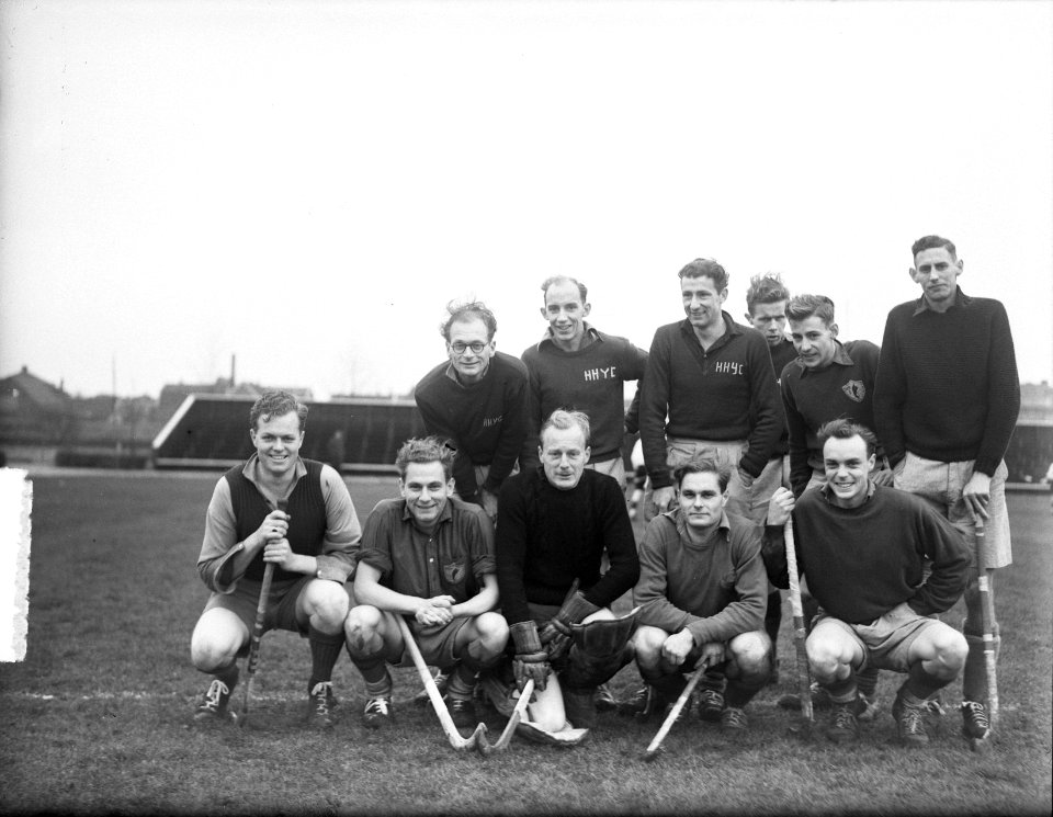 Hockey Amsterdam tegen HHYC. Elftal van HHYC, Bestanddeelnr 903-1434