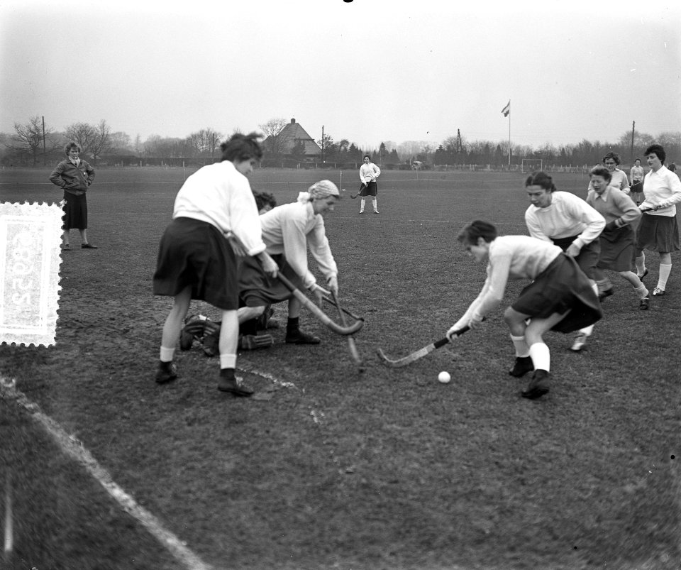 Hockey Hilversum tegen Amsterdam, Bestanddeelnr 906-8952