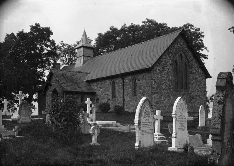Holy Trinity church, Llandrindod (1294602)