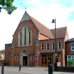 Holy Cross RC Church, Leigh Road, Eastleigh (June 2019) (6)