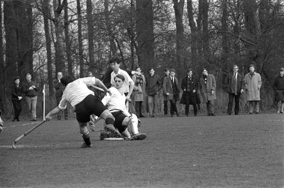 Hockey Kampong tegen Amsterdam 0-1, spelmomenten, Bestanddeelnr 920-2176