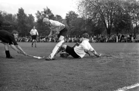 Hockey kampioenschap Laren tegen Hattem 3-0 elftal Laren, Bestanddeelnr 922-4188