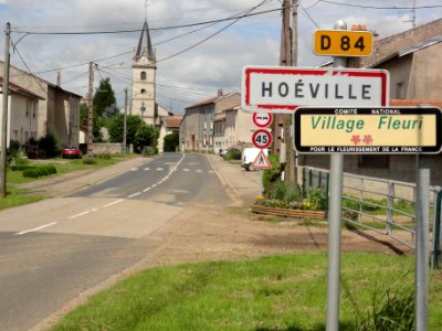Hoéville (M-et-M) city limit sign (rue principale)