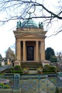 Hochheim am Main, Alter Friedhof, Mausoleum Familie Burgeff