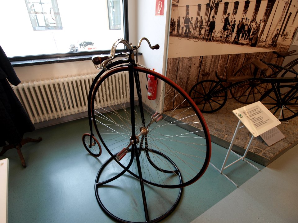 Hochrad mit 48inch frontwheel, replica Fa Mesicek, Kyjov, Czech Republic