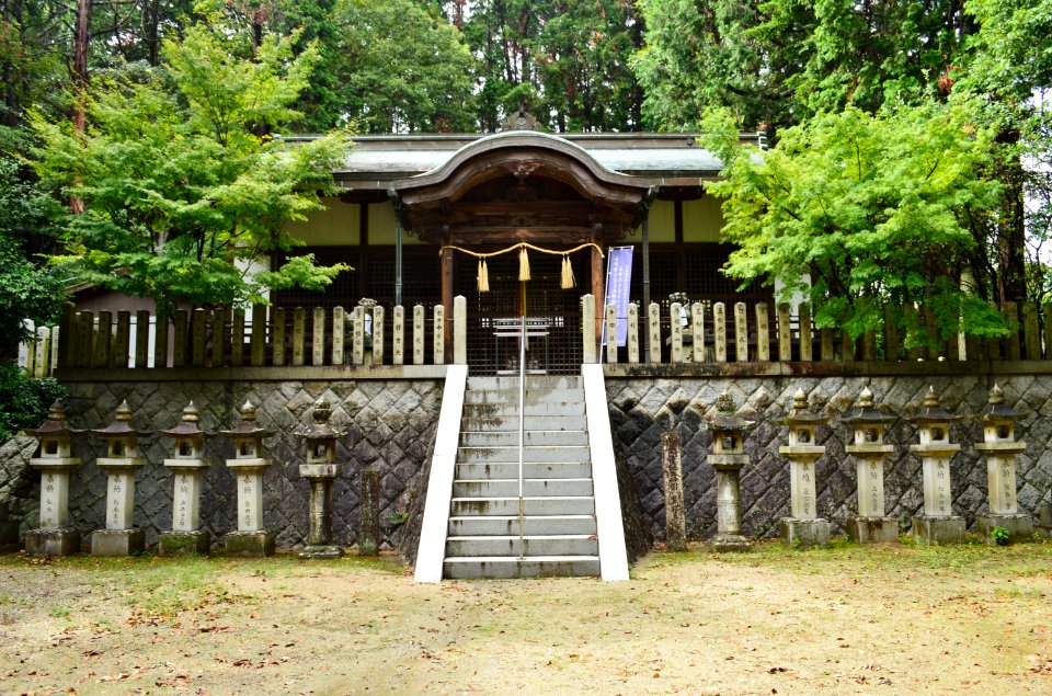 Hobata-jinja, haiden