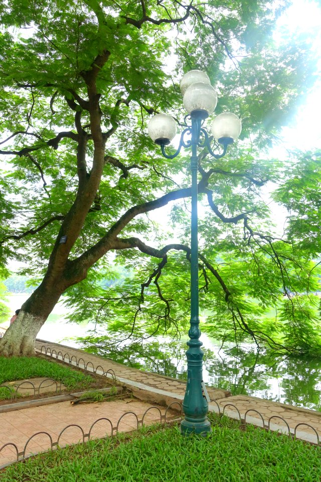 Hoan Kiem Lake - Hanoi, Vietnam - DSC03688