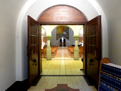 Hochmeisterkirche Eingang auf