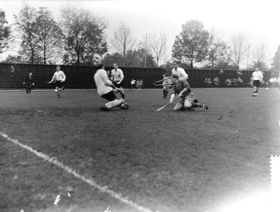 Hockey Amsterdam tegen HHJC 0-1, Bestanddeelnr 909-0631