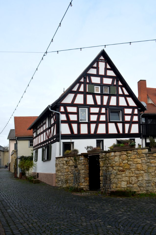 Hochheim am Main, Rathausstraße 31