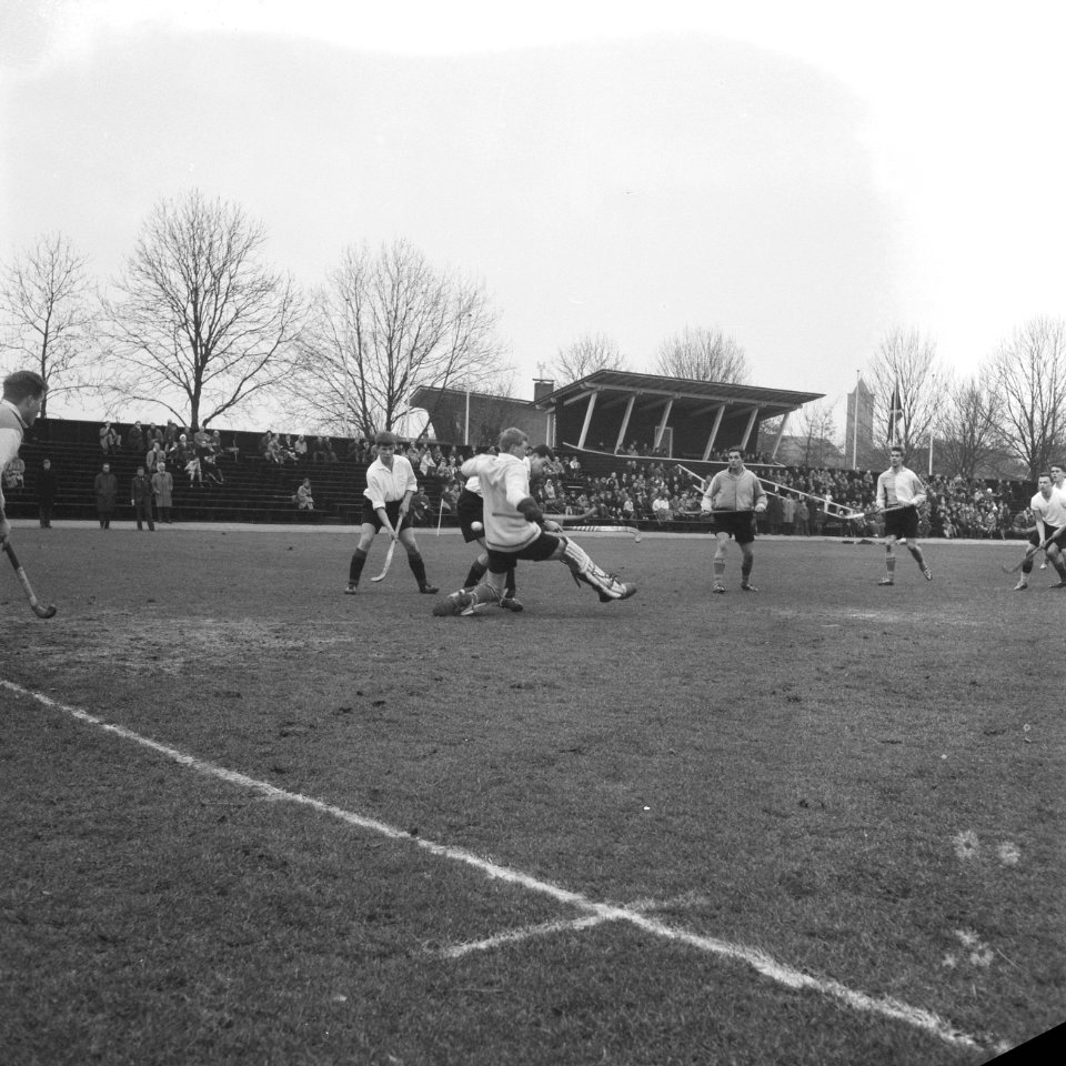 Hockey Amsterdam tegen Hilversum 1-0, Bestanddeelnr 913-5311