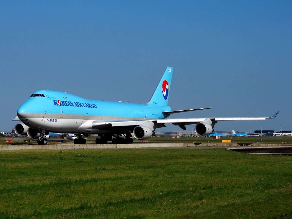 HL7605 Korean Air Lines Boeing 747-4B5F(ER) - cn 35526, taxiing 21july2013 pic-003
