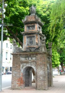 Hoa Phong Tower - Hoan Kiem Lake - Hanoi, Vietnam - DSC03698