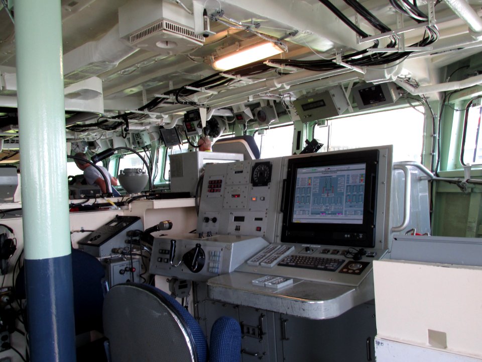 HMCS Toronto by Corus Quay 06