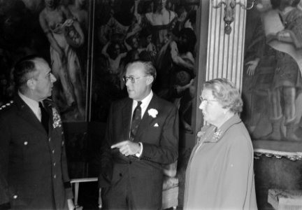 HM en ZKH Prins Bernhard ontvingen generaal Lemnitzer in verband met afscheid al, Bestanddeelnr 922-4823