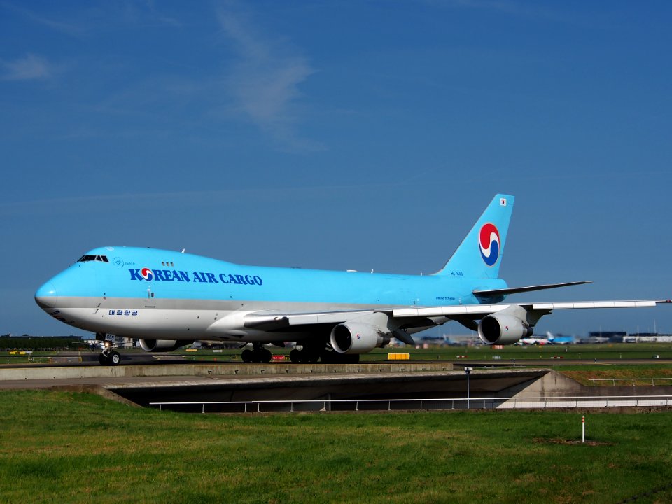 HL7605 Korean Air Lines Boeing 747-4B5F(ER) - cn 35526 pic1