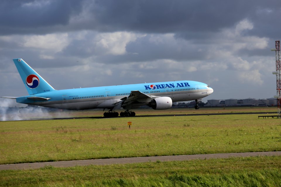 HL7598 EHAM 9