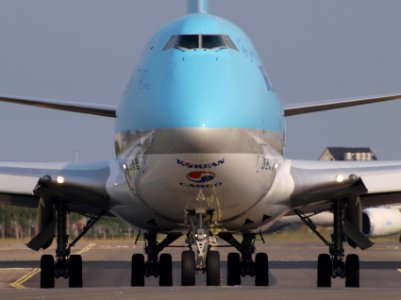 HL7605 Korean Air Lines Boeing 747-4B5F(ER) - cn 35526 taxiing, 25august2013 pic-2