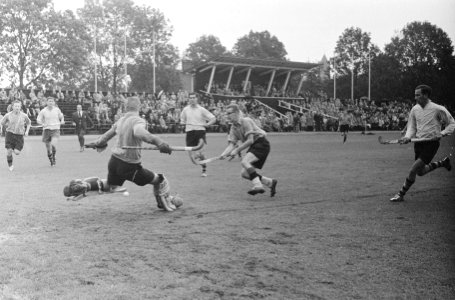 Hockey Amsterdam tegen Laren 1-1. Spelmoment, Bestanddeelnr 913-0216