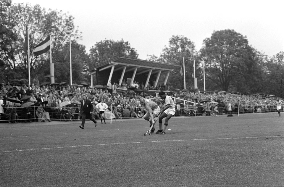 Hockey Nederland tegen India 1-0, spelmomenten, Bestanddeelnr 919-1947