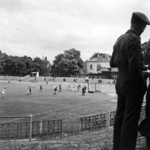 Hockeywedstrijd tussen elftallen van de Binnenlandse Strijdkrachten van België …, Bestanddeelnr 900-5818