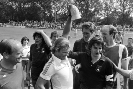 Hockey Amsterdam tegen HCKZ 1-4, HCKZ kampioen, Bestanddeelnr 929-7556