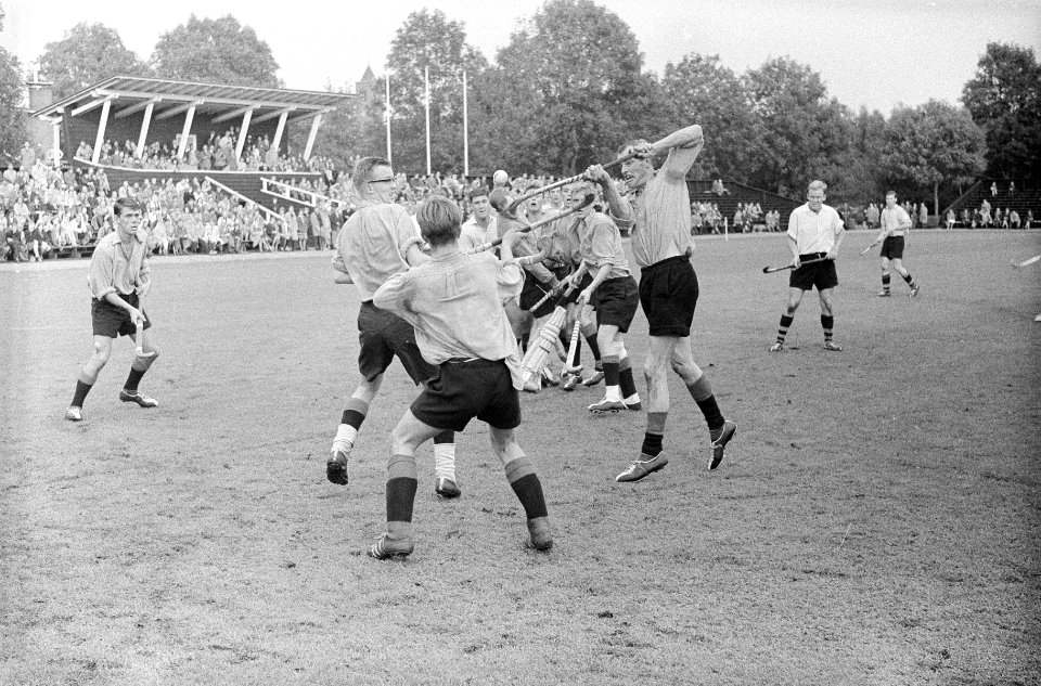 Hockey Amsterdam tegen Laren 1-1. Tweede helft van de wedstrijd, Bestanddeelnr 913-0217