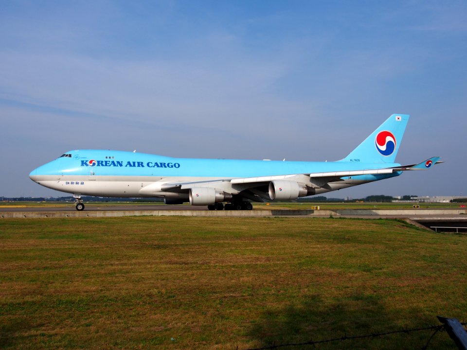 HL7605 Korean Air Lines Boeing 747-4B5F(ER) - cn 35526 taxiing, 25august2013 pic-5
