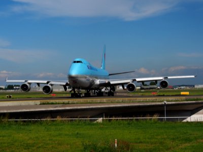 HL7400 Boeing 747-4B5F Korean Air Lines taxiing at Schiphol (AMS - EHAM), The Netherlands, 18may2014, pic-2
