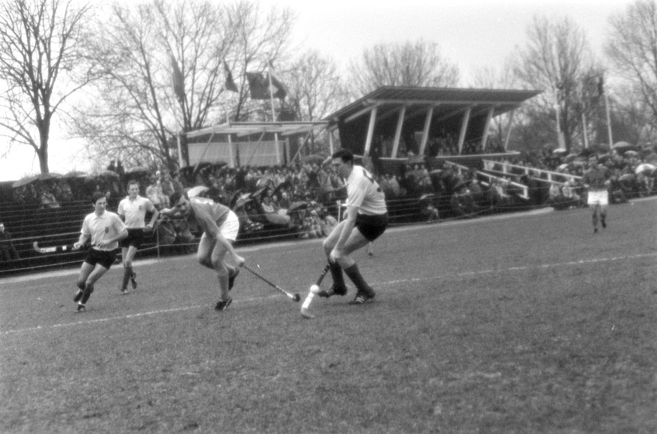 Hockey Nederland tegen Belgie 1-1 in het Wagener hokeystadion te Amstelveen, Bestanddeelnr 922-2474