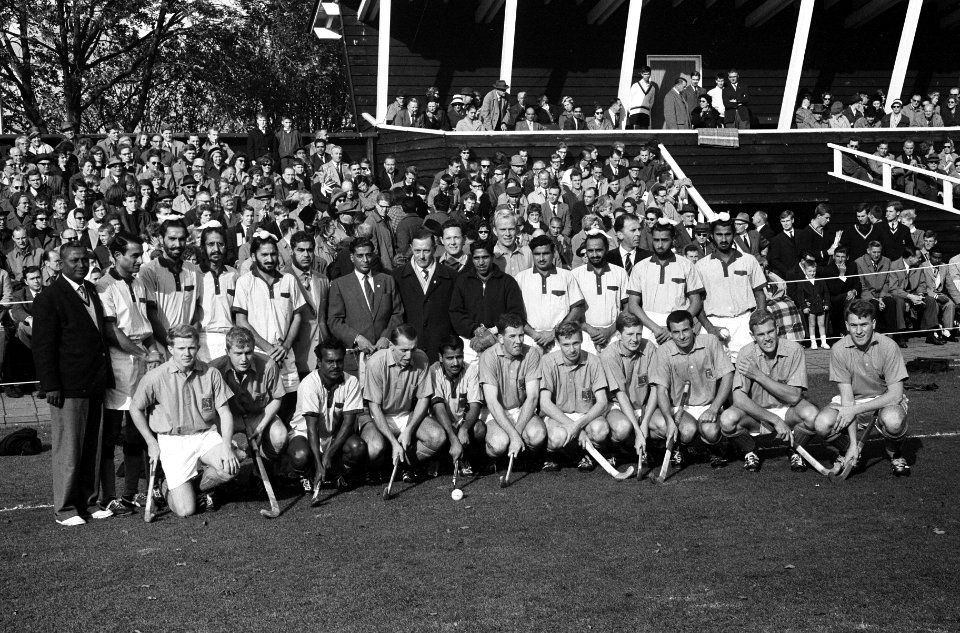 Hockey Nederland tegen India 0-1 in Wagnerstadion Het Indisch en Nederlands hoc, Bestanddeelnr 915-6242