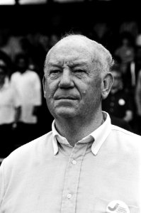Hockey Nederland tegen Australie coach Wim van Heumen , kop, Bestanddeelnr 932-1982