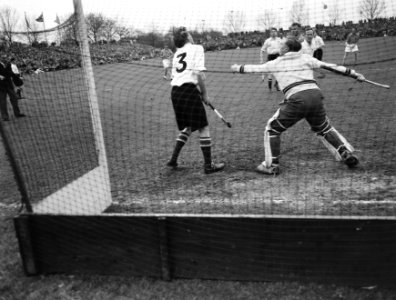 Hockey Nederland tegen Engeland, Amstelveen, Nederlands elftal, Bestanddeelnr 907-1233