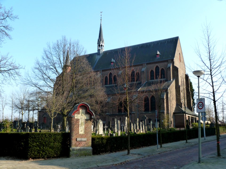 Hoensbroek-Johannes Evangelistkerk (1)