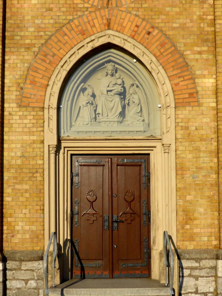 Hoennersum Bernward Portal