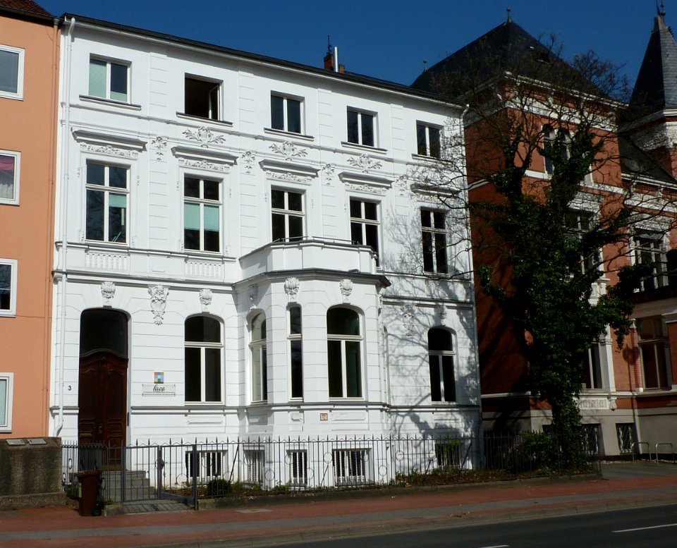 Hohenzollernstraße 3