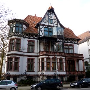 Hohenzollernstraße 43