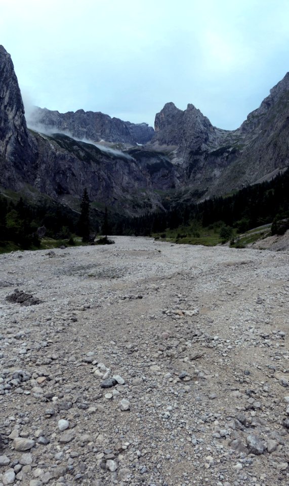 Hoellentalanger