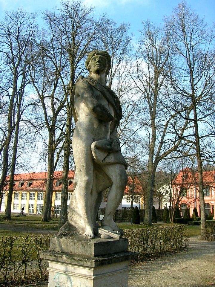 Hofgarten Eichstätt -Statue SW (2)