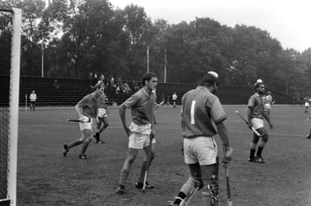 Hockey Nederland tegen Kenia 1-2, heren, nr 18a T Kruize, Bestanddeelnr 925-0298