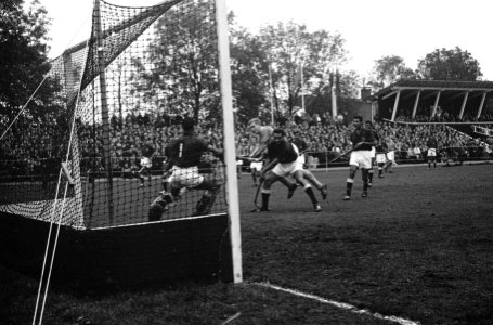 Hockey Nederland tegen Pakistan Voigt scoort voor Nederland enige doelpunt, rec, Bestanddeelnr 915-6749